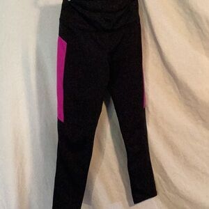 Girls medium purple & black Danskin Drymore Leggings.